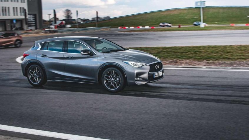 Infiniti Q30 2.0T 211KM 155kW 2015-2020