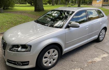 Audi A3 8P Sportback 1.6 102KM