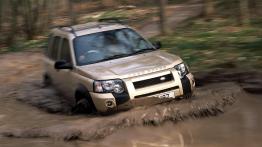 Land Rover Freelander 2004 - widok z przodu