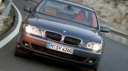 BMW Seria 7 E65 2005 - widok z przodu