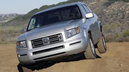 Honda Ridgeline 2006 - widok z przodu