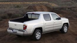 Honda Ridgeline 2006 - prawy bok