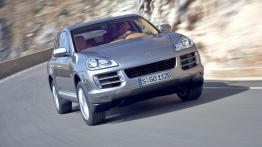 Porsche Cayenne 2007 - widok z przodu