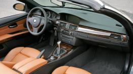 BMW Seria 3 E93 2007 - pełny panel przedni