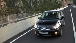 Nissan Tiida 2008 - widok z przodu