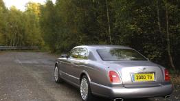 Bentley Brooklands 2008 - widok z tyłu