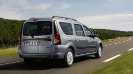 Dacia Logan MCV 2009 - widok z tyłu