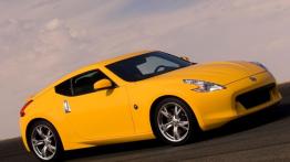 Nissan 370Z - prawy bok