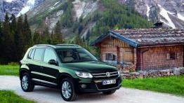 Volkswagen Tiguan 2011 - prawy bok