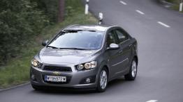 Chevrolet Aveo sedan 2011 - widok z przodu