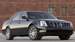 Cadillac DTS 4.6 i V8 275KM 202kW 2005-2011