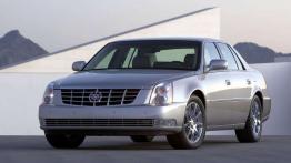 Cadillac DTS 4.6 i V8 275KM 202kW 2005-2011