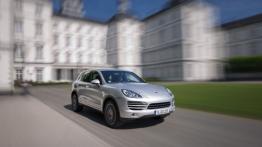 Porsche Cayenne III Diesel (2011) - widok z przodu