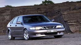 Saab 9-5 2001 - widok z przodu