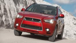 Mitsubishi Outlander Sport 2011 - widok z przodu