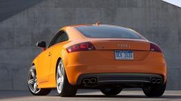 Audi TTS Coupe 2011 - widok z tyłu