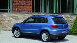 Volkswagen Tiguan 2011 - lewy bok