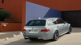 BMW Seria 5 E60 M5 Touring 5.0 V10 507KM 373kW 2007-2010