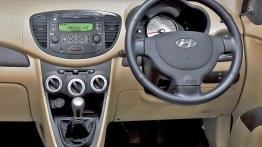 Hyundai i10 - kokpit