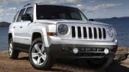 Jeep Patriot 2010 - widok z przodu