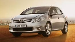 Toyota Auris 2010 - widok z przodu