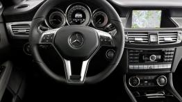 Mercedes CLS 2011 - kokpit