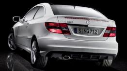 Mercedes CLC 1.6 (160 BlueEFFICIENCY) 129KM 95kW 2009-2011