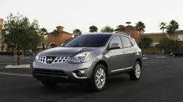 Nissan Rogue 2011 - widok z przodu