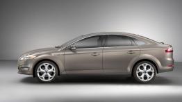 Ford Mondeo Hatchback 2011 - lewy bok