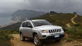 Jeep Compass 2011 - widok z przodu