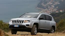 Jeep Compass 2011 - widok z przodu