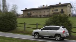 Jeep Compass 2011 - lewy bok