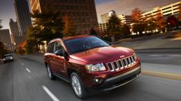 Jeep Compass 2011 - widok z przodu