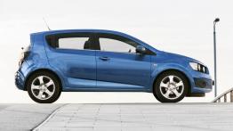 Chevrolet Aveo hatchback 2011 - prawy bok