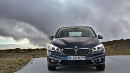 BMW 220d xDrive Gran Tourer (2015) - widok z przodu