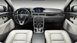 Volvo V70 2012 - pełny panel przedni