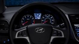Hyundai Accent hatchback 2012 - kierownica