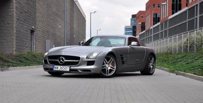 Mercedes SLS AMG Coupe 6.2 V8 592KM 435kW od 2012