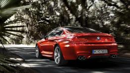 BMW M6 Coupe 2012 - widok z tyłu