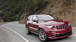 Jeep Grand Cherokee SRT8 2012 - przód - reflektory wyłączone