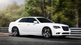 Chrysler 300C SRT8 2012 - prawy bok