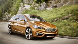 BMW Concept Active Tourer Outdoor (2013) - widok z przodu