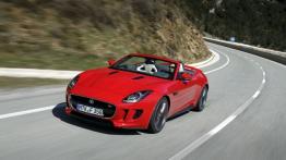 Jaguar F-Type V8S Salsa Red - widok z przodu