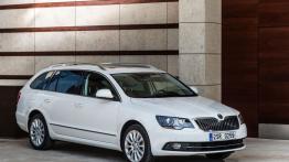 Skoda Superb II Kombi Facelifting 2.0 TDI CR DPF 170KM 125kW od 2013