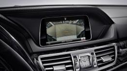 Mercedes klasy E (W212) kombi 2013 - radio/cd/panel lcd