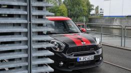 Mini Countryman John Cooper Works Facelifting - widok z przodu