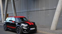 Mini Countryman John Cooper Works Facelifting - widok z przodu