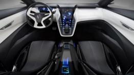 Nissan Friend-ME Concept (2013) - pełny panel przedni