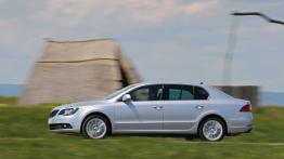 Skoda Superb II Liftback Facelifting (2013) - lewy bok