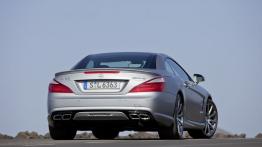 Mercedes SL 63 AMG 2013 - widok z tyłu